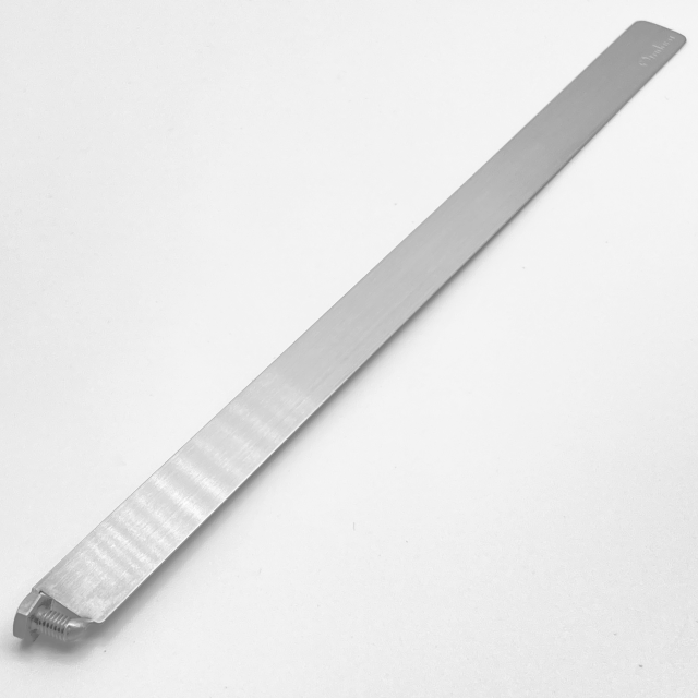 issen ステンレスのボルトを使ったしおり Stainless steel bookmark made using a bolt