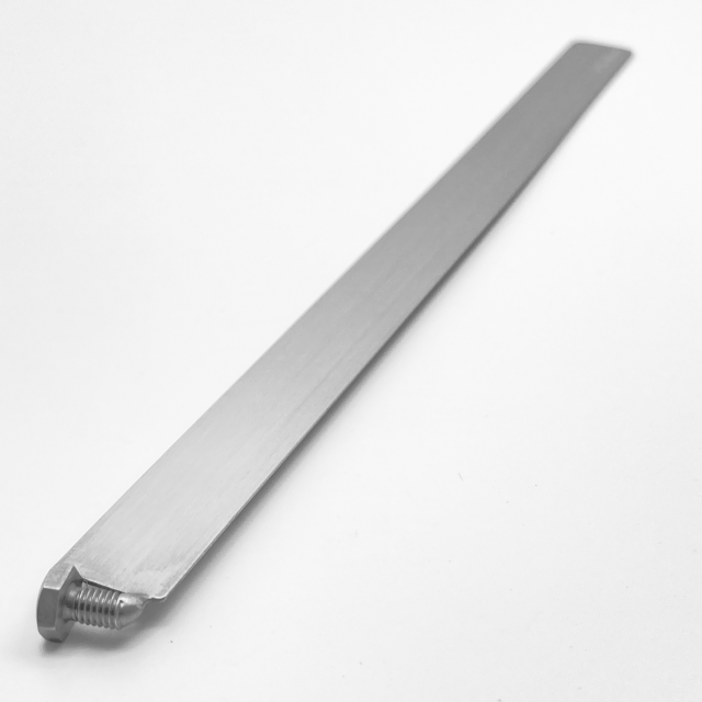 issen ステンレスのボルトを使ったしおり Stainless steel bookmark made using a bolt