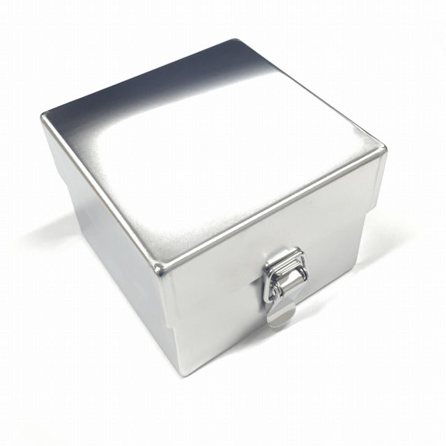 全て金属でできた立体四目並べ Connect four 3D made by metal only