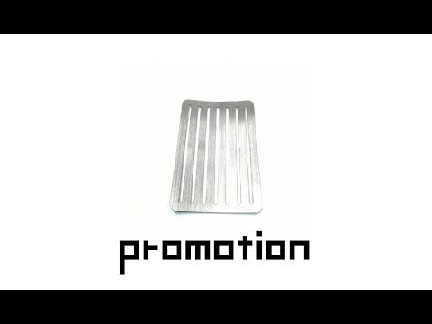 sunoko 財布にしまえる最も薄いカード型の携帯用靴べら The thinnest portable shoehorn you can store this in your wallet.